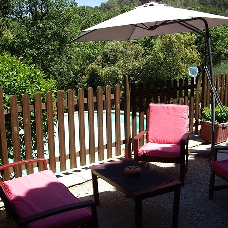 La Bastide De Mauragne - Gite Les Iris Apt Exterior foto